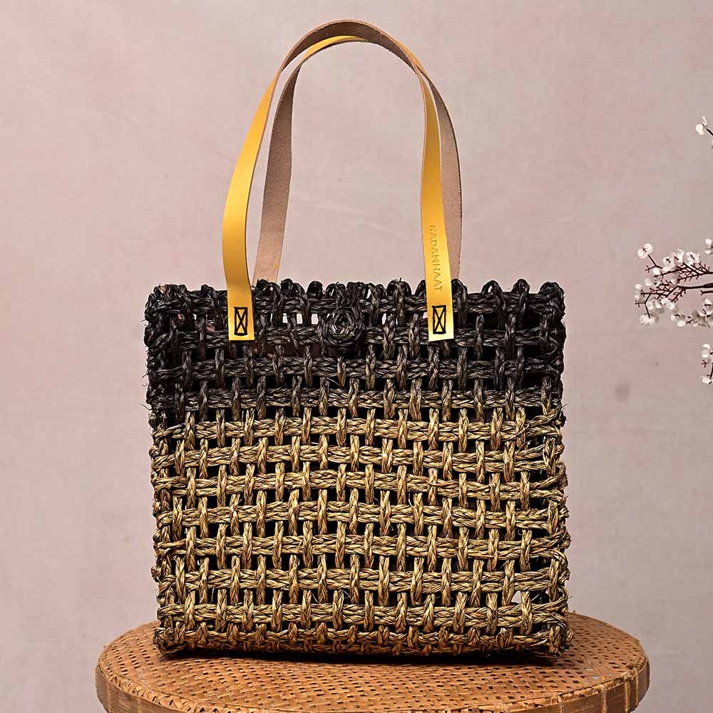 Sabai Mesh Luxe Carry Bag- Black and Gold