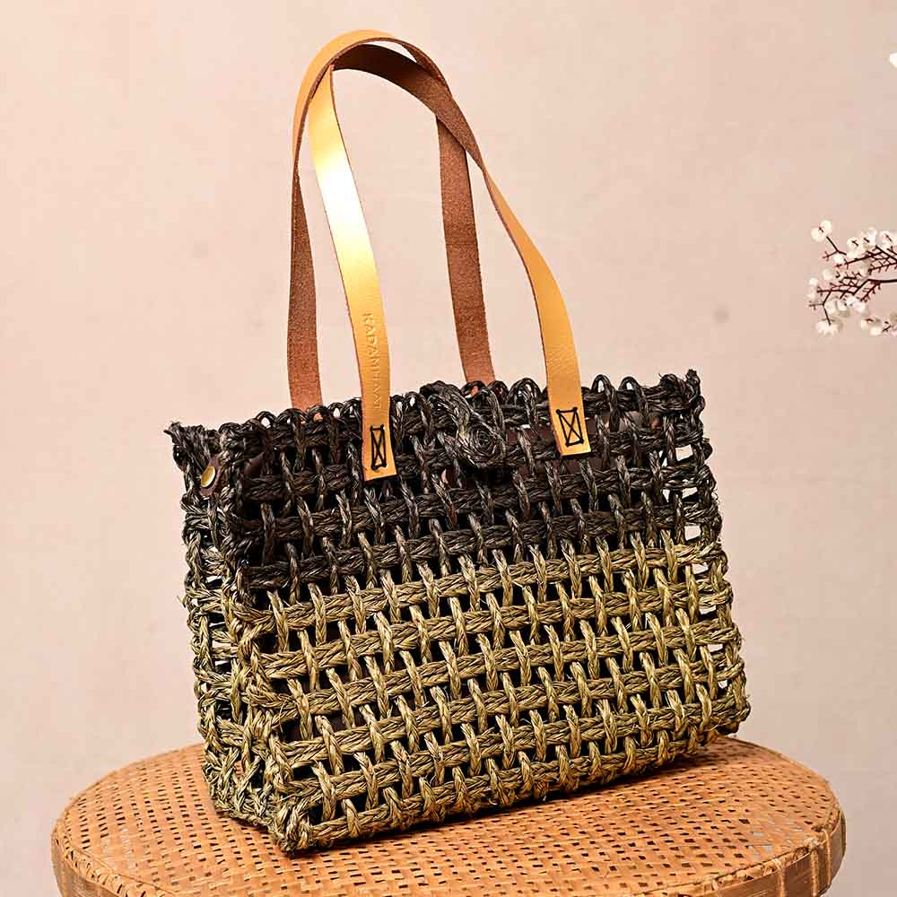 Sabai Mesh Luxe Carry Bag- Black and Gold